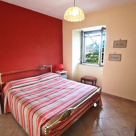Guest house Casarufolo Paradise