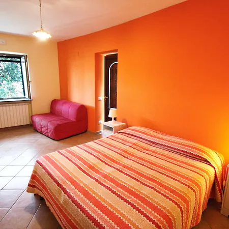 بيت ضيافة Casarufolo Paradise