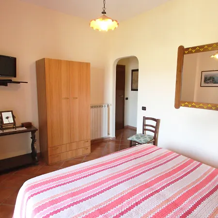 Casarufolo Paradise بيت ضيافة