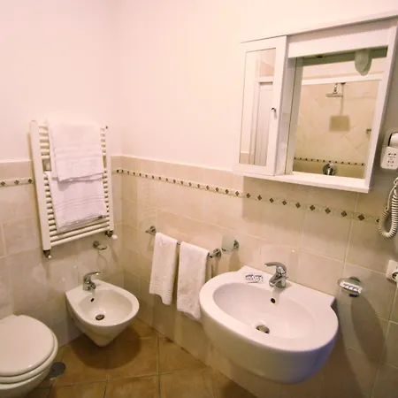 Casarufolo Paradise بيت ضيافة 4*