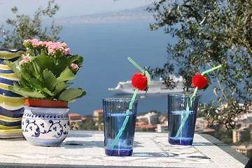Casarufolo Paradise 2* סורנטו